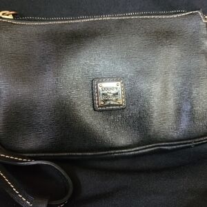 Dooney & Bourke Black Leather Women's Bag